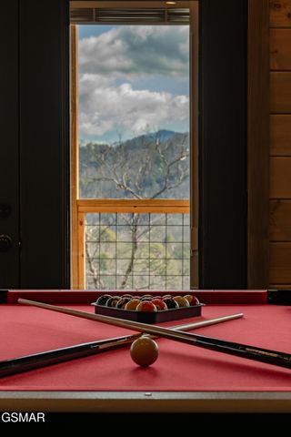 3051 Hatcher Top Road, Sevierville, TN 37862