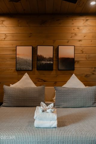 3051 Hatcher Top Road, Sevierville, TN 37862