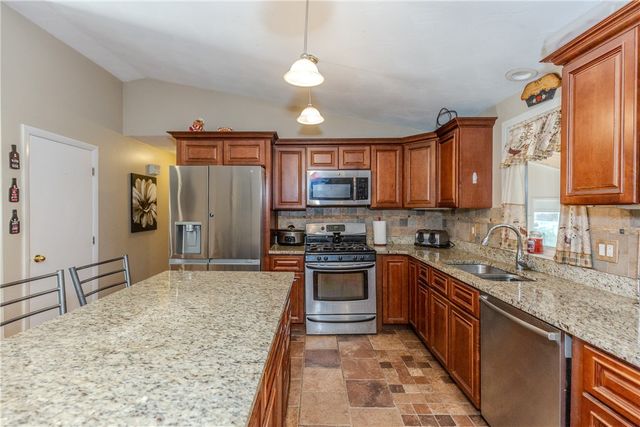 91 Curry Road, Cranston, RI 02920