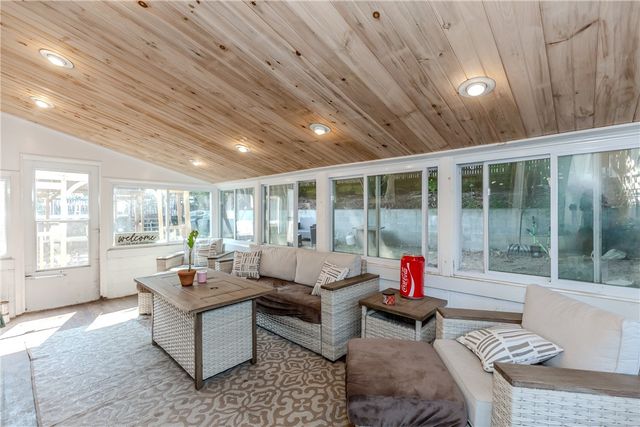 91 Curry Road, Cranston, RI 02920