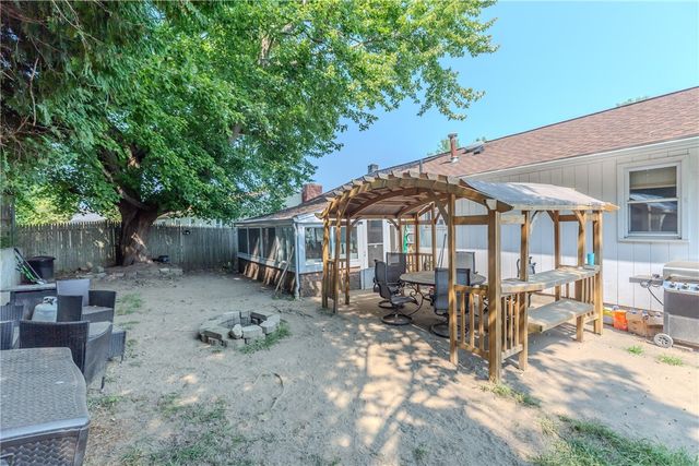 91 Curry Road, Cranston, RI 02920