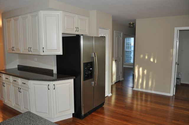 15 Whispering Drive, Streamwood, IL 60107