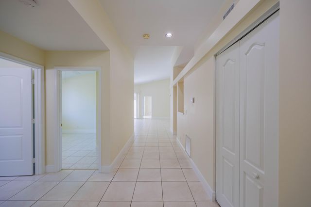 9497 Boca Gardens Parkway A, Boca Raton, FL 33496