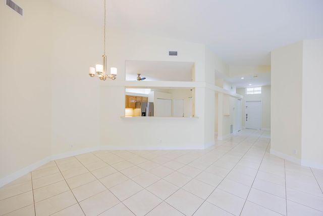 9497 Boca Gardens Parkway A, Boca Raton, FL 33496