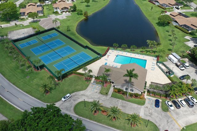 9497 Boca Gardens Parkway A, Boca Raton, FL 33496