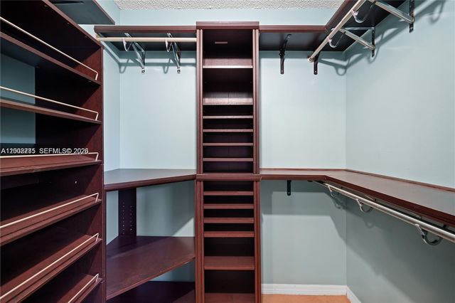 12111 SW 5th Ct ROOM, Pembroke Pines, FL 33025