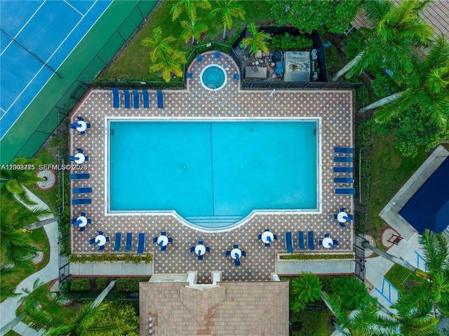 12111 SW 5th Ct ROOM, Pembroke Pines, FL 33025