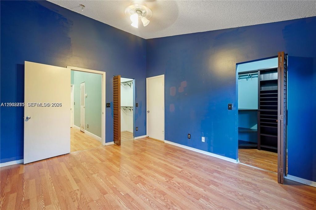 12111 SW 5th Ct ROOM, Pembroke Pines, FL 33025