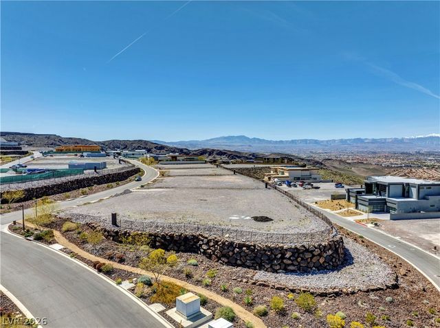 1 Sky Arc Court, Henderson, NV 89012