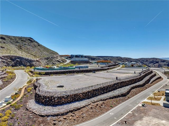 1 Sky Arc Court, Henderson, NV 89012