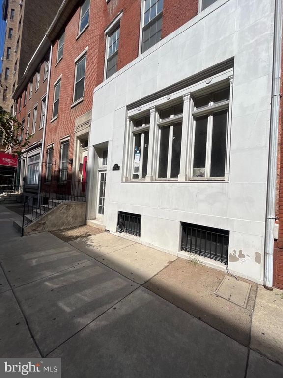 1427 SPRUCE ST #6-7, PHILADELPHIA, PA 19102 — exterior
