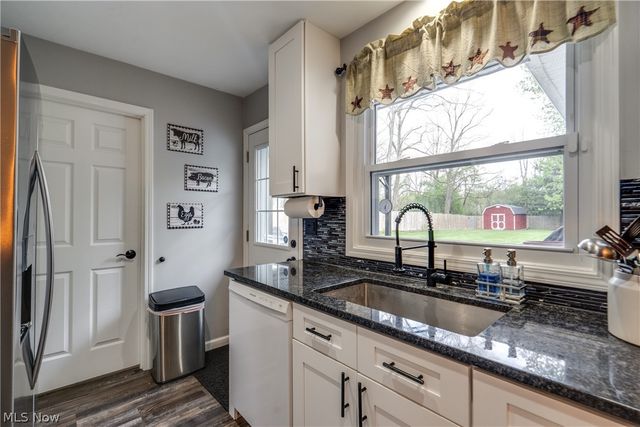 12905 Cherry Lane, Chesterland, OH 44026