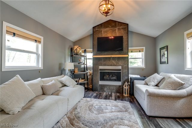 12905 Cherry Lane, Chesterland, OH 44026