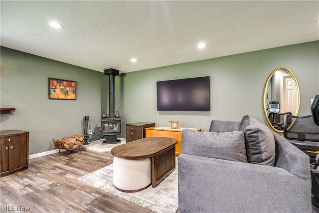 12905 Cherry Lane, Chesterland, OH 44026