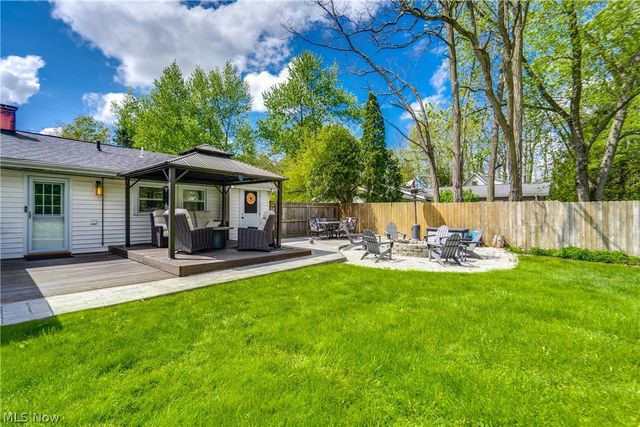 12905 Cherry Lane, Chesterland, OH 44026