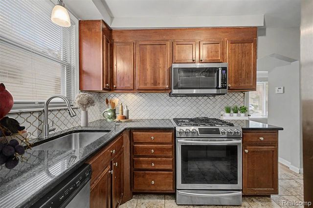24800 Cherry Street, Dearborn, MI 48124