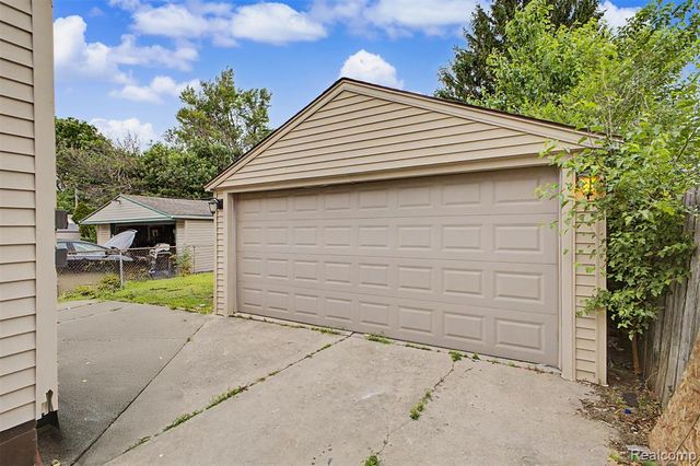 24800 Cherry Street, Dearborn, MI 48124