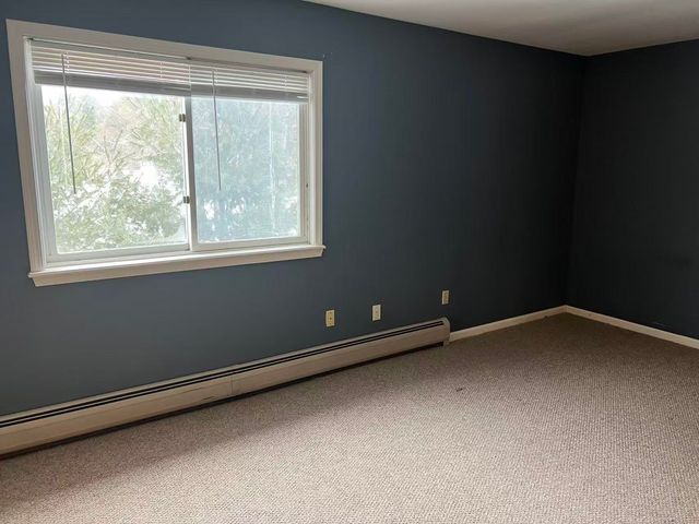 J2 Stonehedge Drive, South Burlington, VT 05403