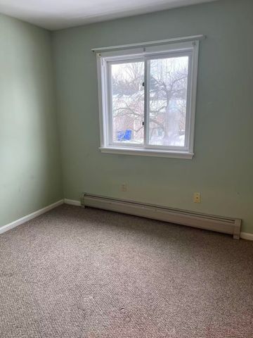 J2 Stonehedge Drive, South Burlington, VT 05403