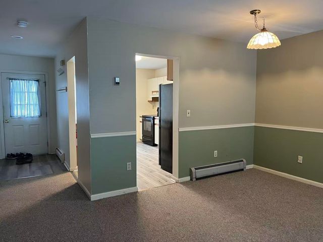 J2 Stonehedge Drive, South Burlington, VT 05403