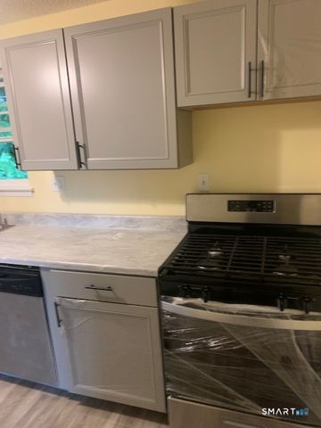 93 Sigwin Drive 93, Wallingford, CT 06492