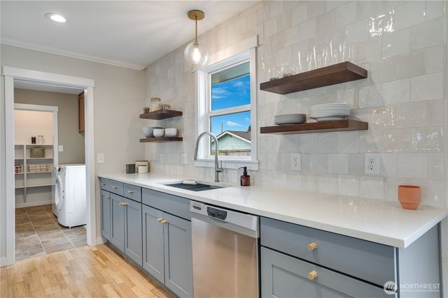 4415 N 24th Street, Tacoma, WA 98406