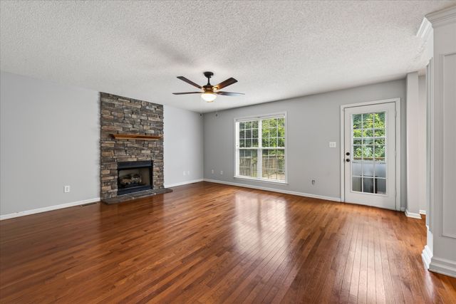 1488 Cedar Springs Cir, Clarksville, TN 37042