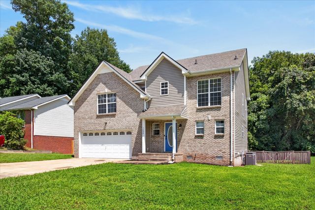1488 Cedar Springs Cir, Clarksville, TN 37042