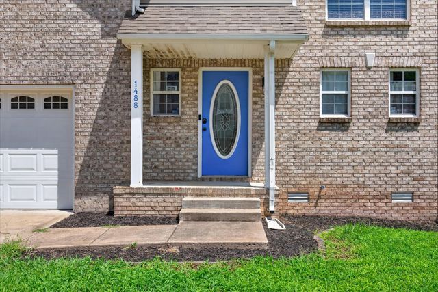 1488 Cedar Springs Cir, Clarksville, TN 37042