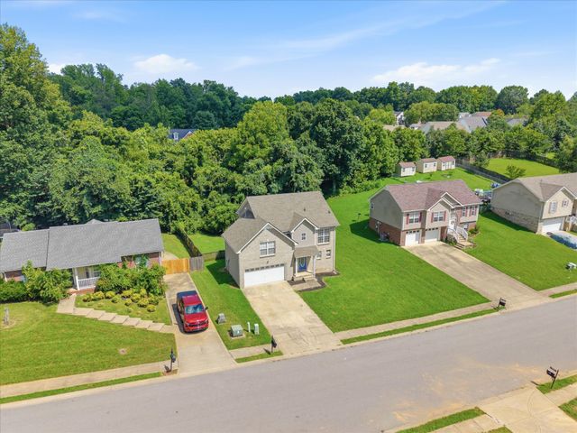 1488 Cedar Springs Cir, Clarksville, TN 37042