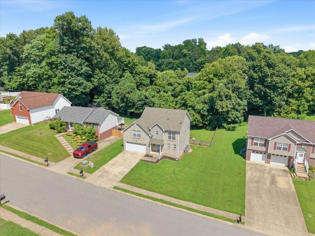 1488 Cedar Springs Cir, Clarksville, TN 37042