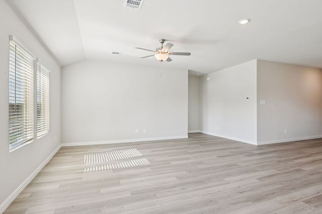 1930 Furlong Drive, Seagoville, TX 75159