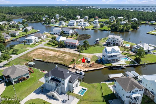 104 Cedarwood Point, Pass Christian, MS 39571