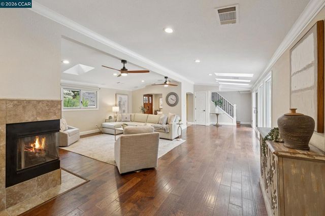 50 Vista Ln, Alamo, CA 94507