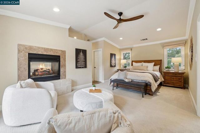 50 Vista Ln, Alamo, CA 94507