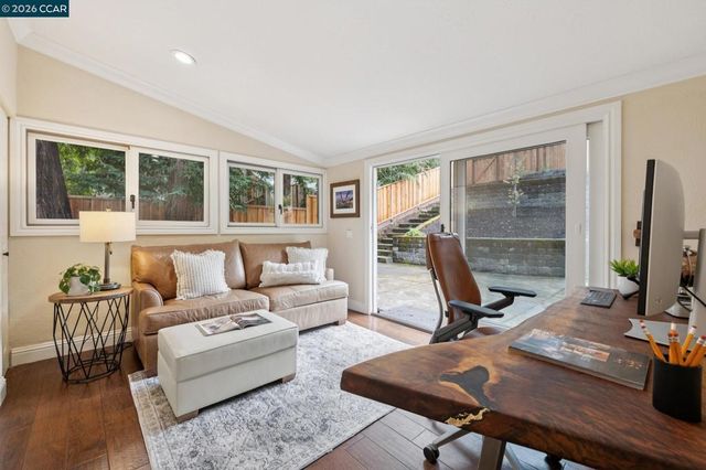 50 Vista Ln, Alamo, CA 94507