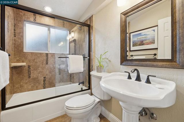 50 Vista Ln, Alamo, CA 94507