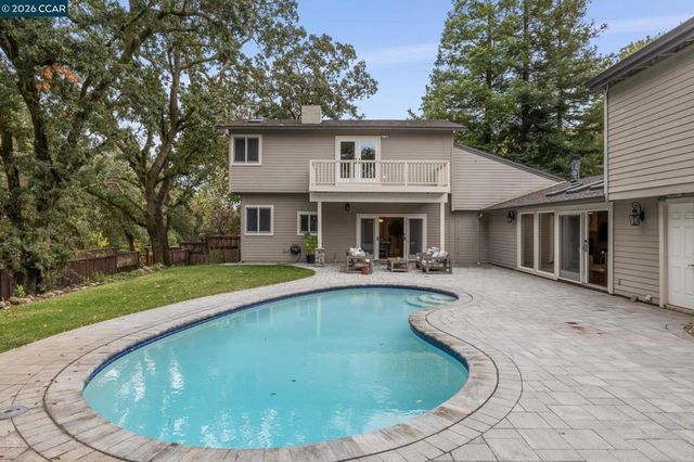 50 Vista Ln, Alamo, CA 94507