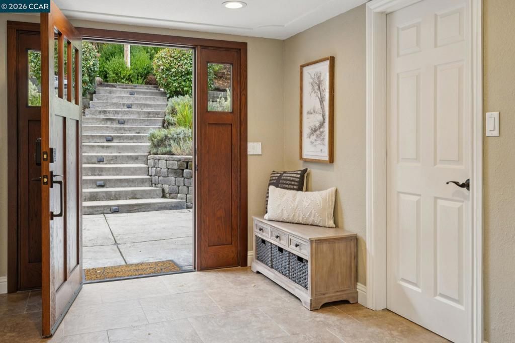 50 Vista Ln, Alamo, CA 94507