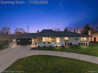 37657 Irene Drive, Sterling Heights, MI 48312