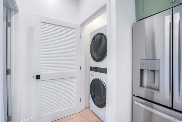 6942 Eberhart St, San Diego, CA 92115
