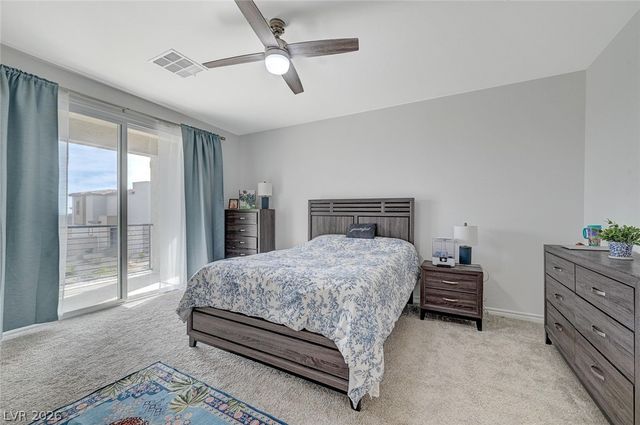 8855 Roadrunner Ravine Street, Las Vegas, NV 89166