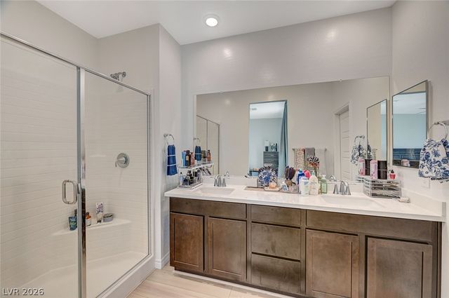 8855 Roadrunner Ravine Street, Las Vegas, NV 89166