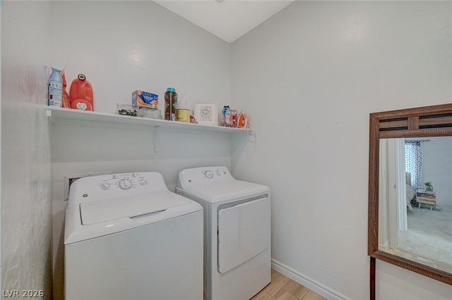 8855 Roadrunner Ravine Street, Las Vegas, NV 89166