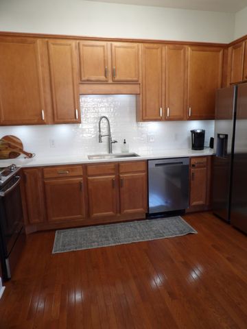 151 Augusta Ave, Pleasant View, TN 37146