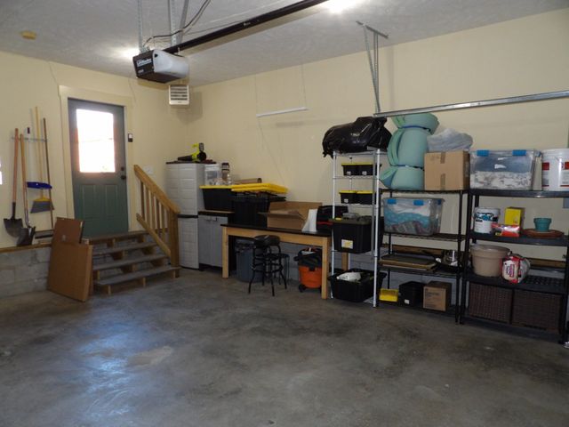 151 Augusta Ave, Pleasant View, TN 37146