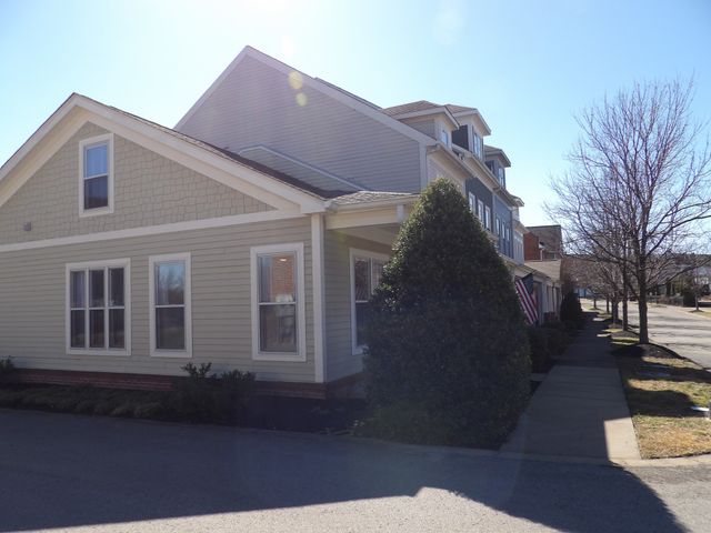 151 Augusta Ave, Pleasant View, TN 37146