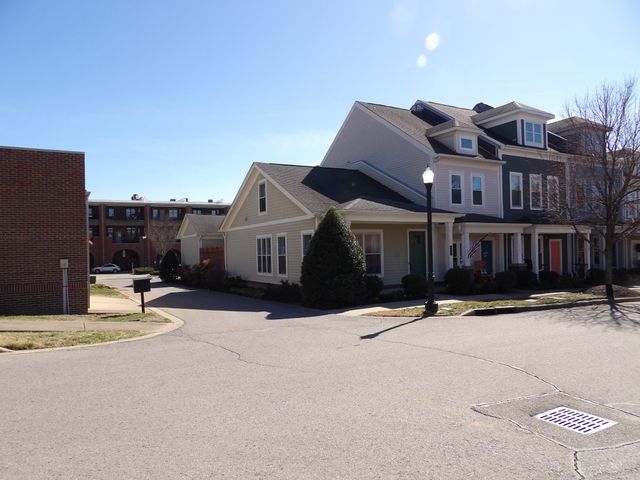 151 Augusta Ave, Pleasant View, TN 37146