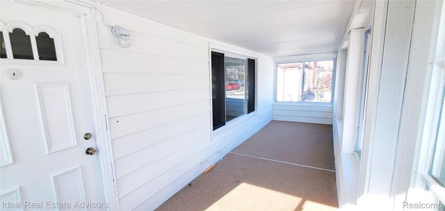 28113 Florence Street, St. Clair Shores, MI 48081