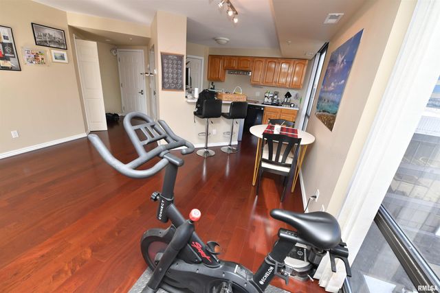 125 SW JEFFERSON Avenue W6E, Peoria, IL 61602